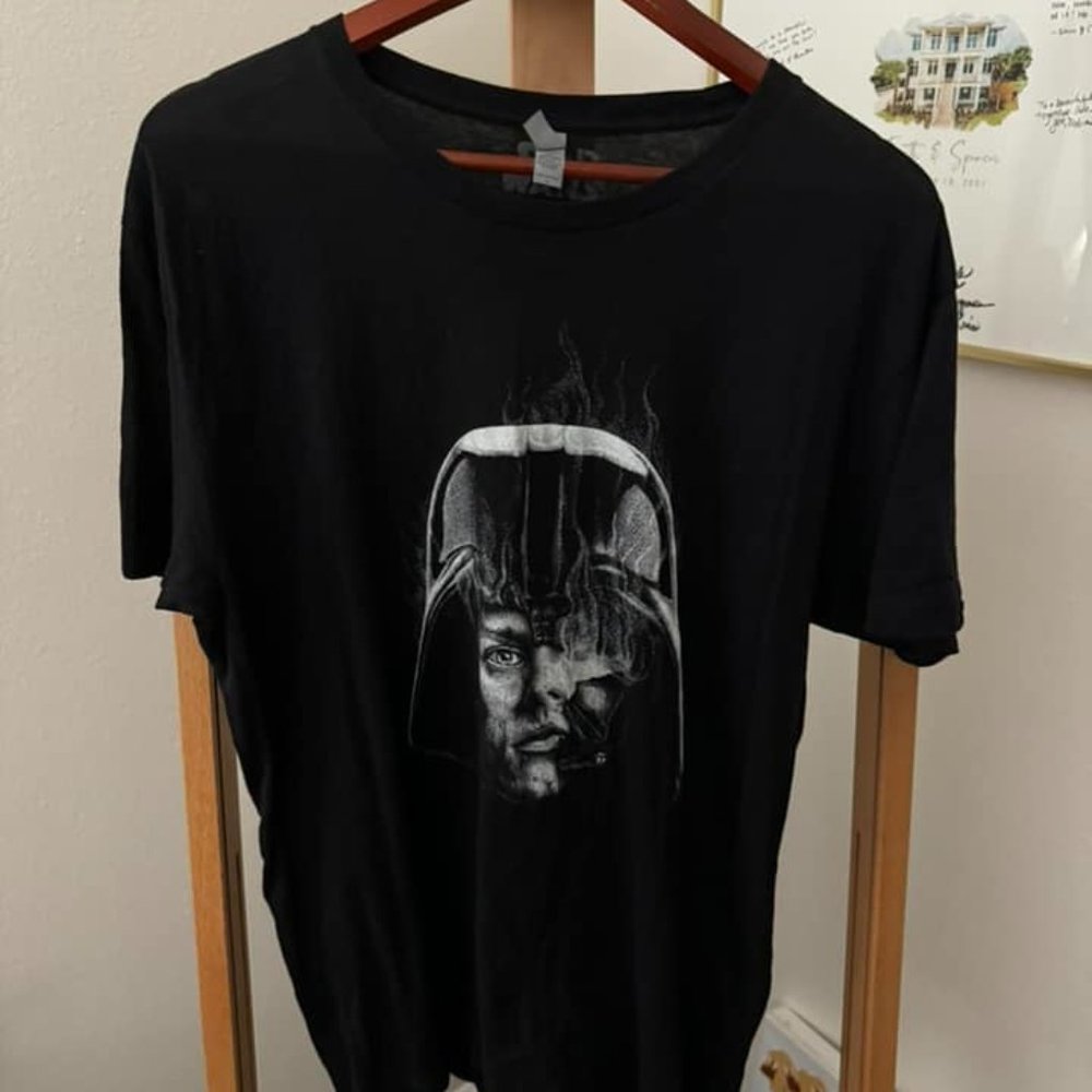 Star Wars SKYWALKER SHADOW BLACK TEE
